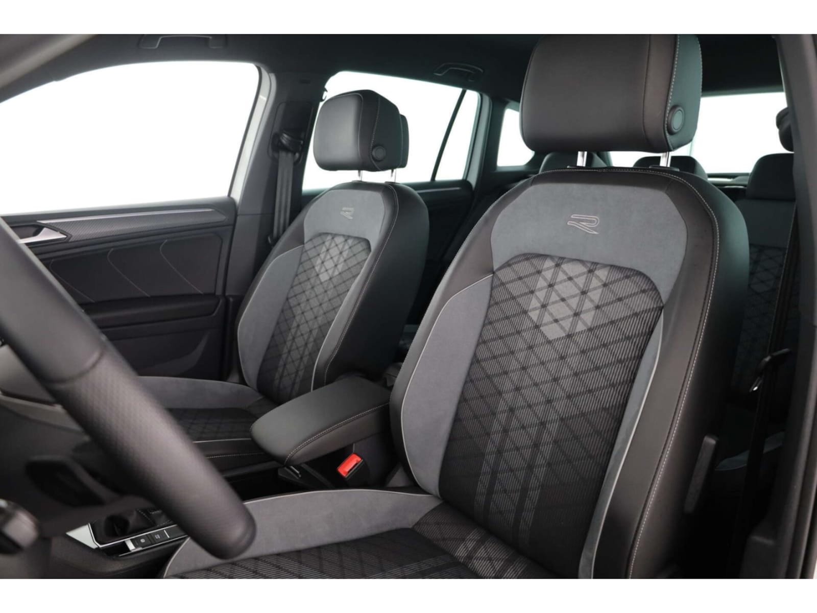 Volkswagen Tiguan – Bild 9