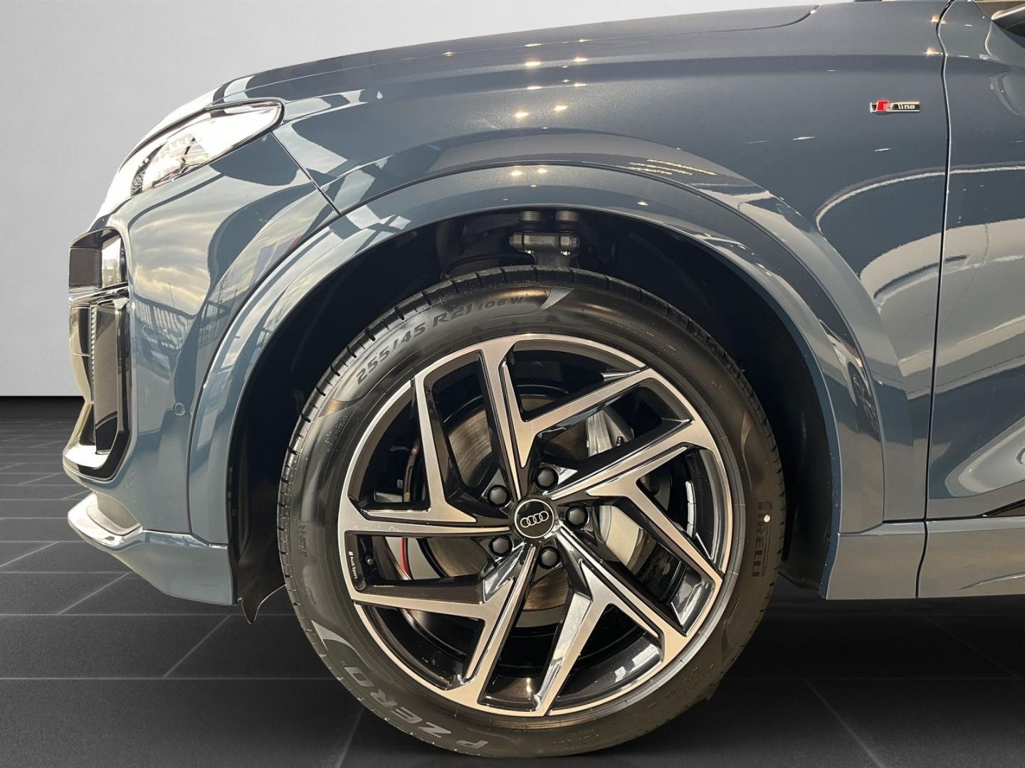 Bild über Audi Q6 Sportback e-tron S line business e-tron performance 225 kW - für weitere Informationen kontaktieren Sie den Audi Partner