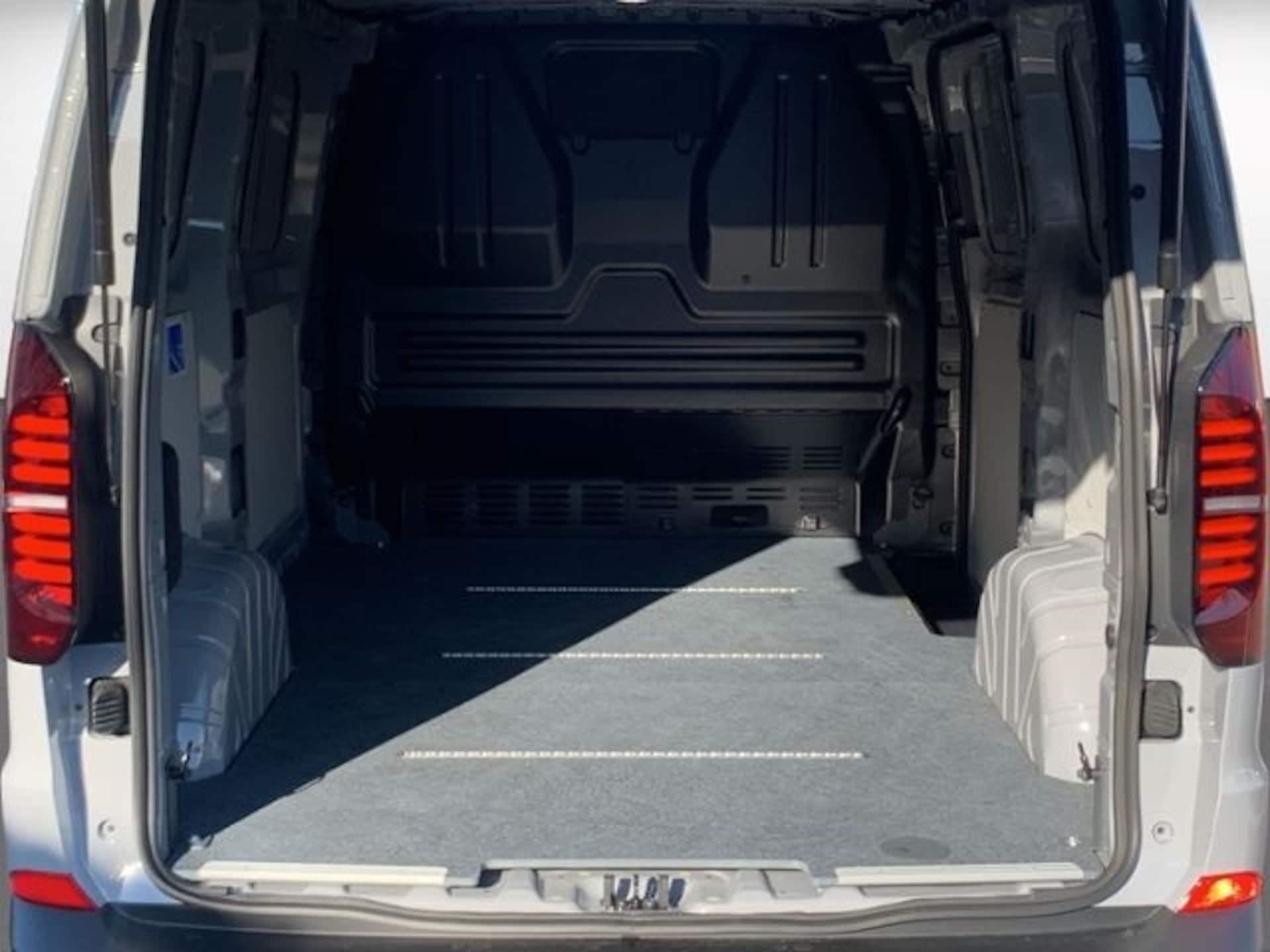 Volkswagen Transporter Kasten kurzer Radstand