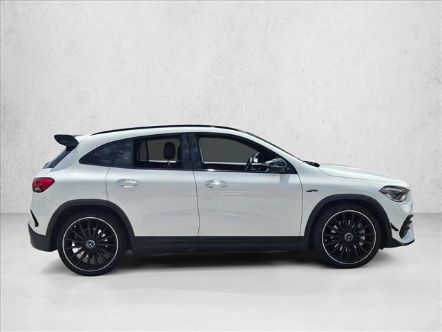 2022 Mercedes-Benz