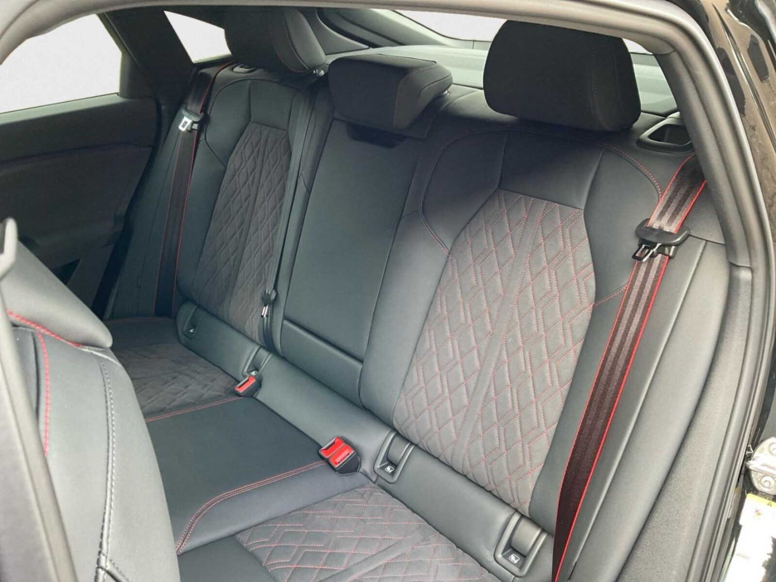 Audi Q6 Sportback e-tron – Bild 13