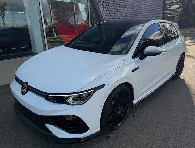 Photo of 2022 Volkswagen Golf R