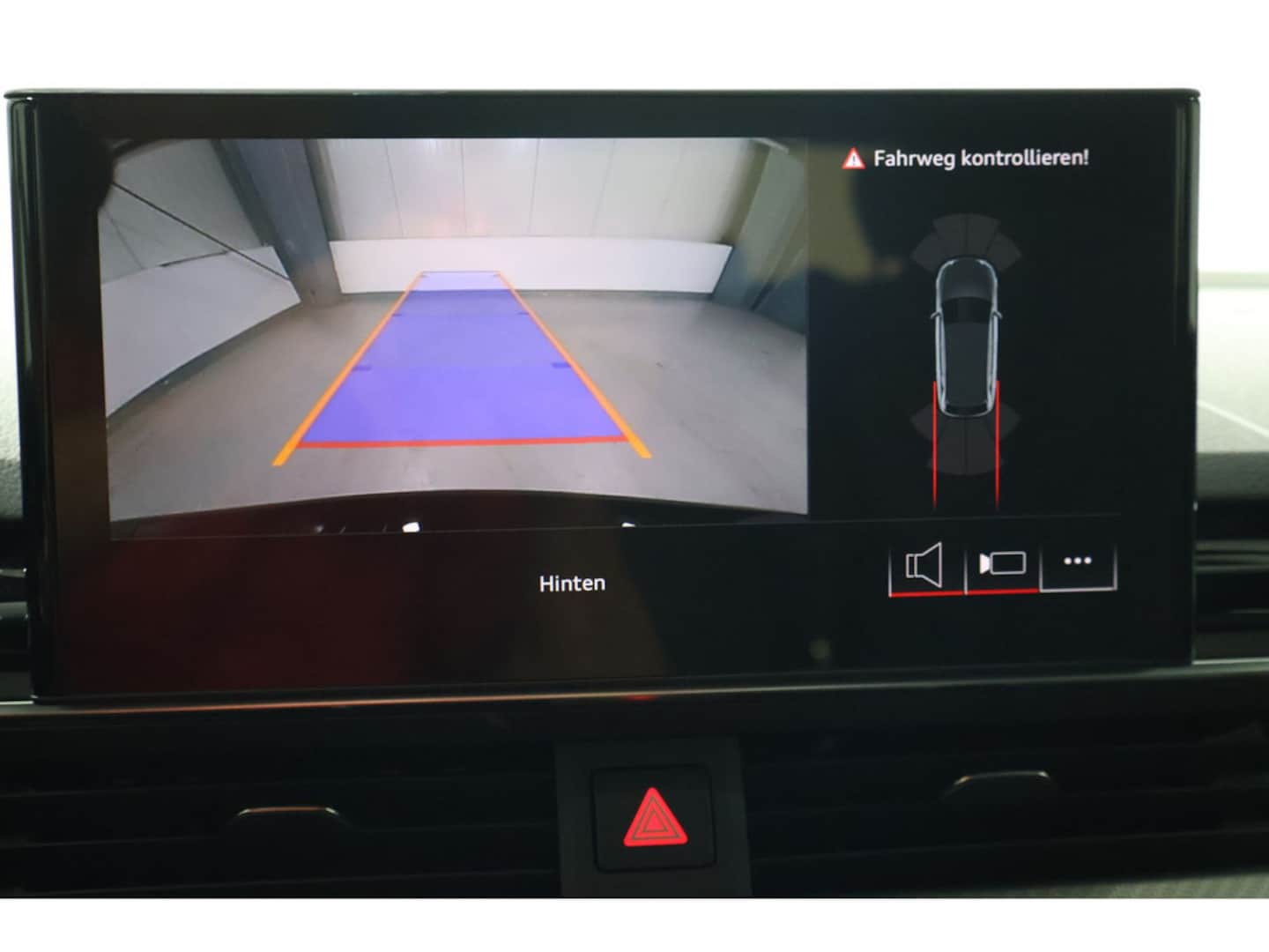 Bild über Audi RS 4 Avant TFSI quattro tiptronic - für weitere Informationen kontaktieren Sie den Audi Partner