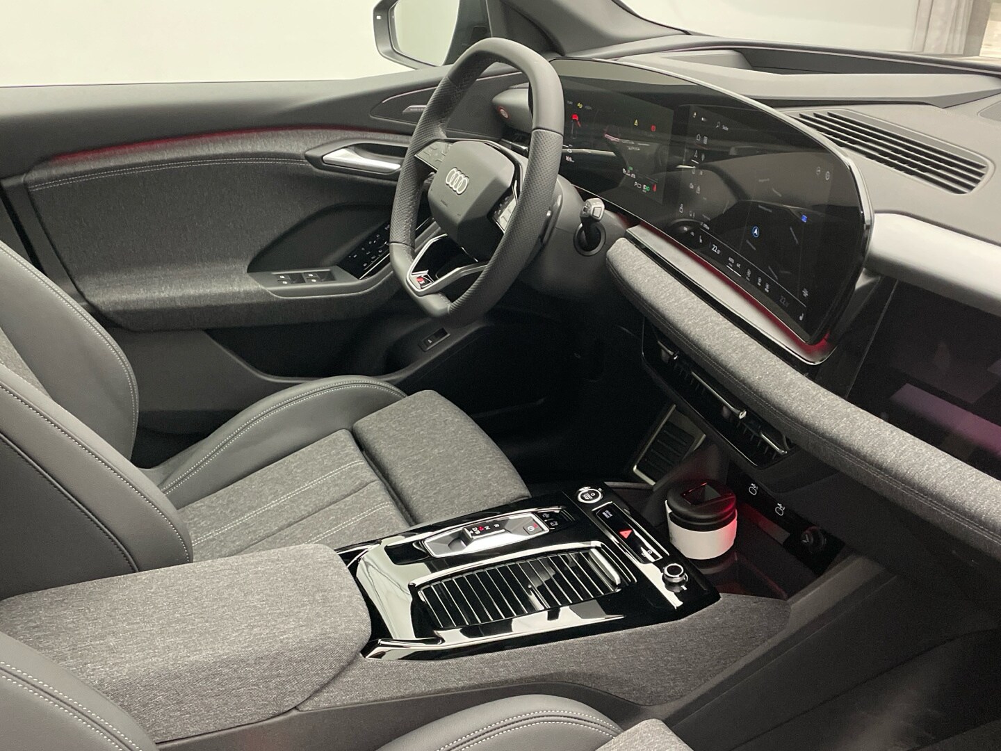 Image about Audi Q6 SUV e-tron e-tron performance