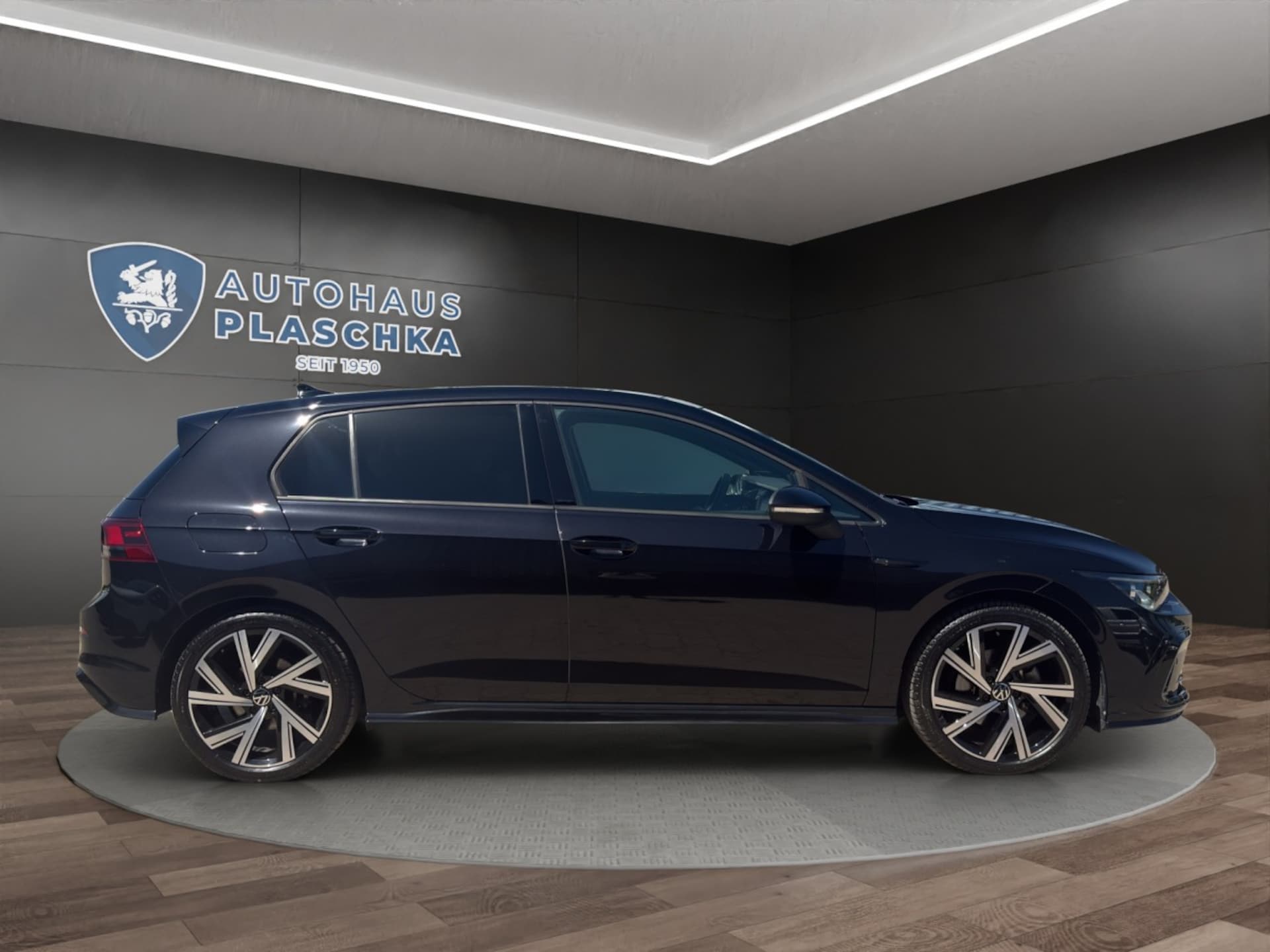 Volkswagen Golf R-Line