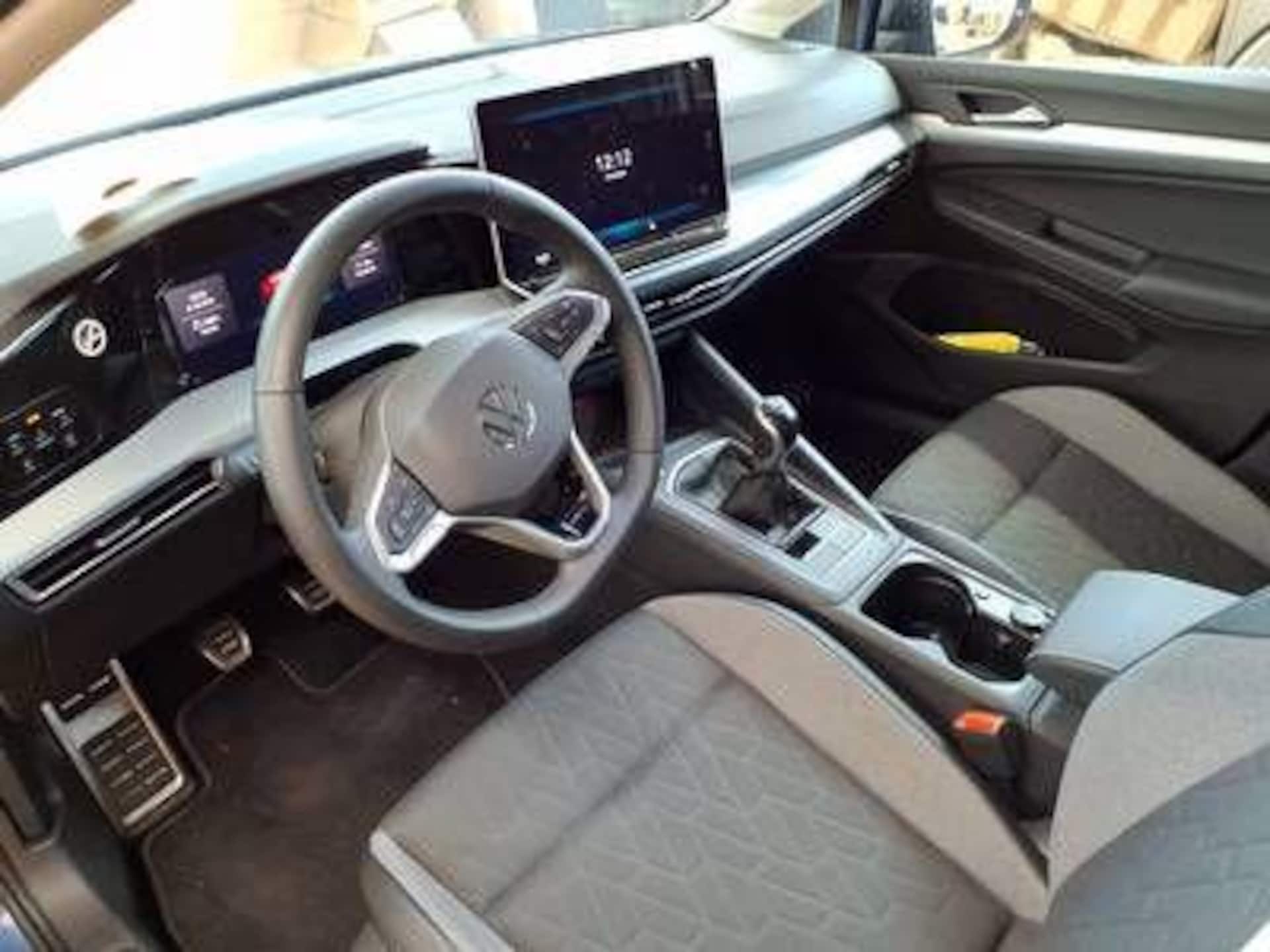 Volkswagen Golf Life
