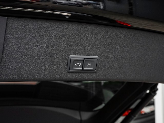 Image about Audi Q8 e-tron advanced 55 e-tron quattro