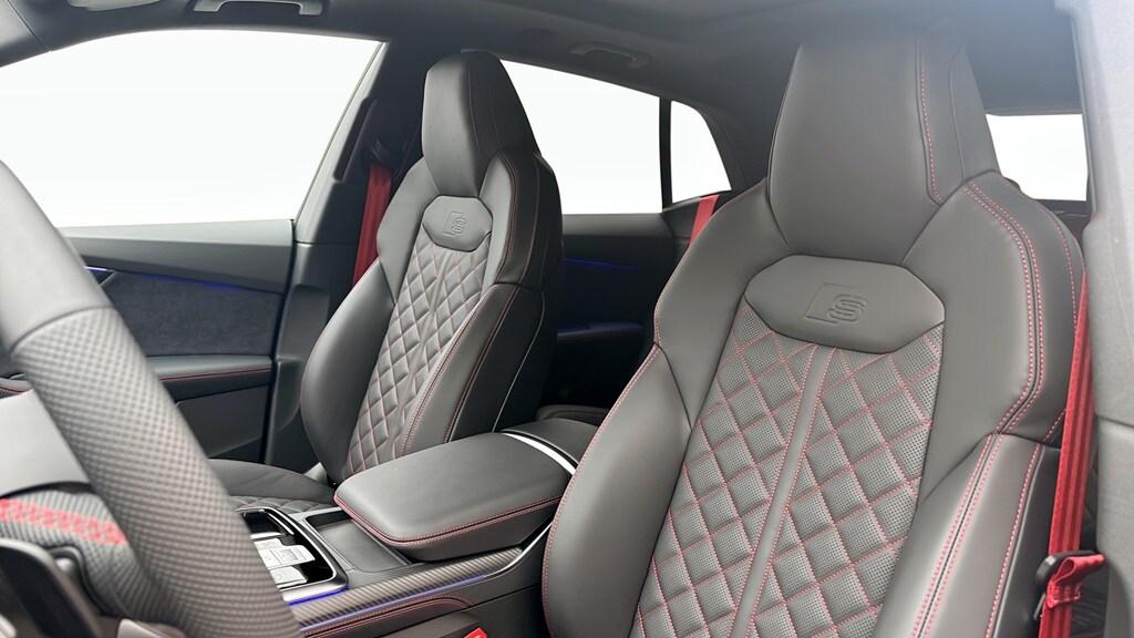 Bild som visar&nbsp;Audi SQ8 SUV&nbsp;SQ8 SUV TFSI 507 hk tiptronic - för mer information kontakta din Audi Partner