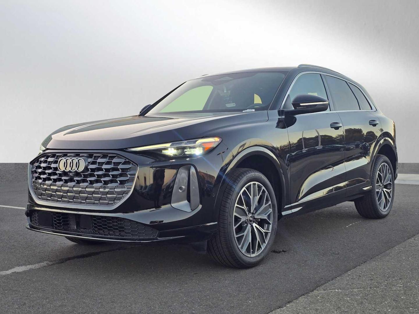 2025 Audi Q5 Premium Plus - Photo 8