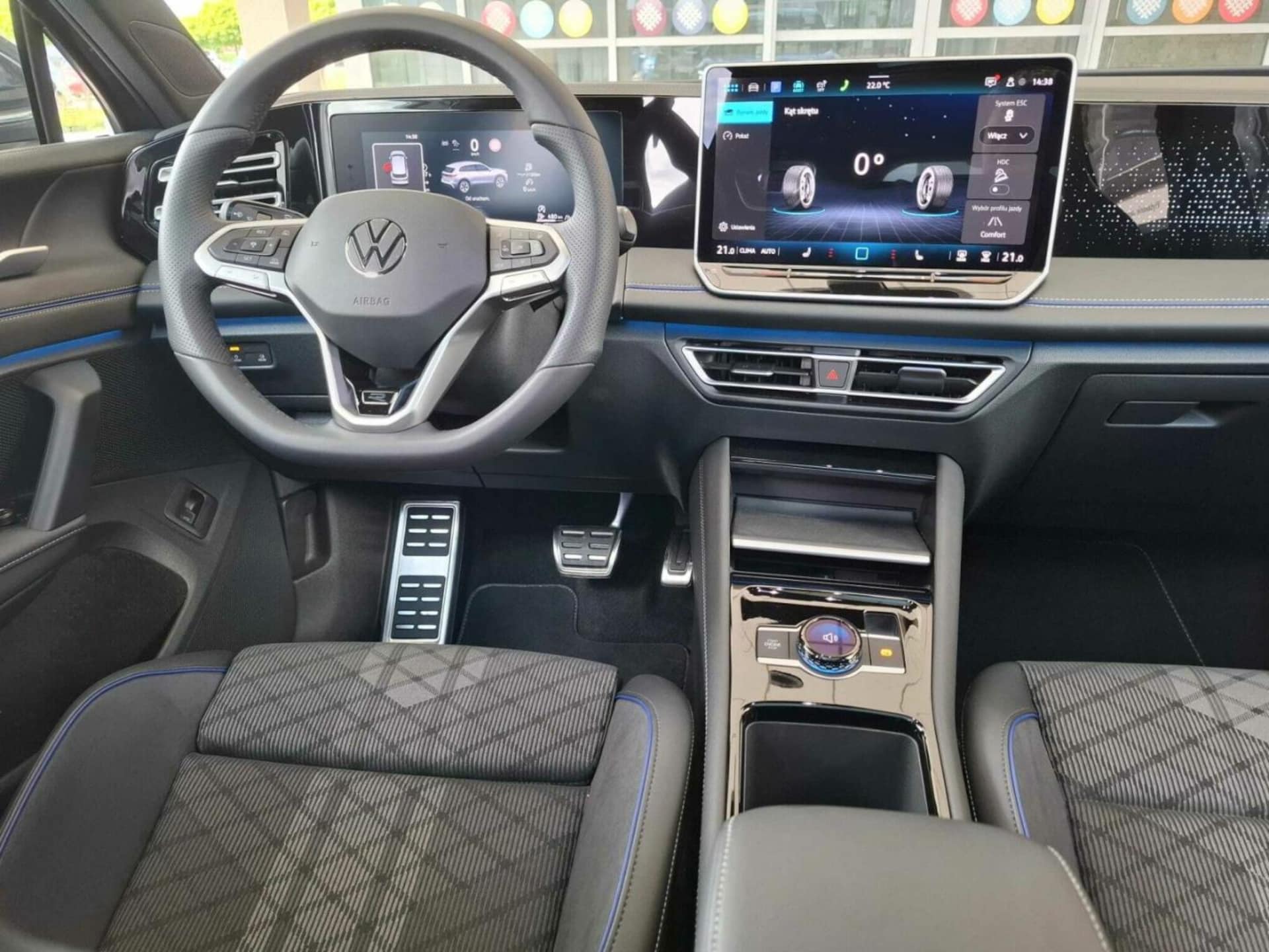 Volkswagen Tiguan R-Line Plus