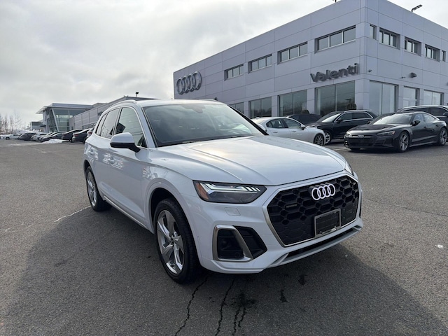 Photo of 2023 Audi Q5 