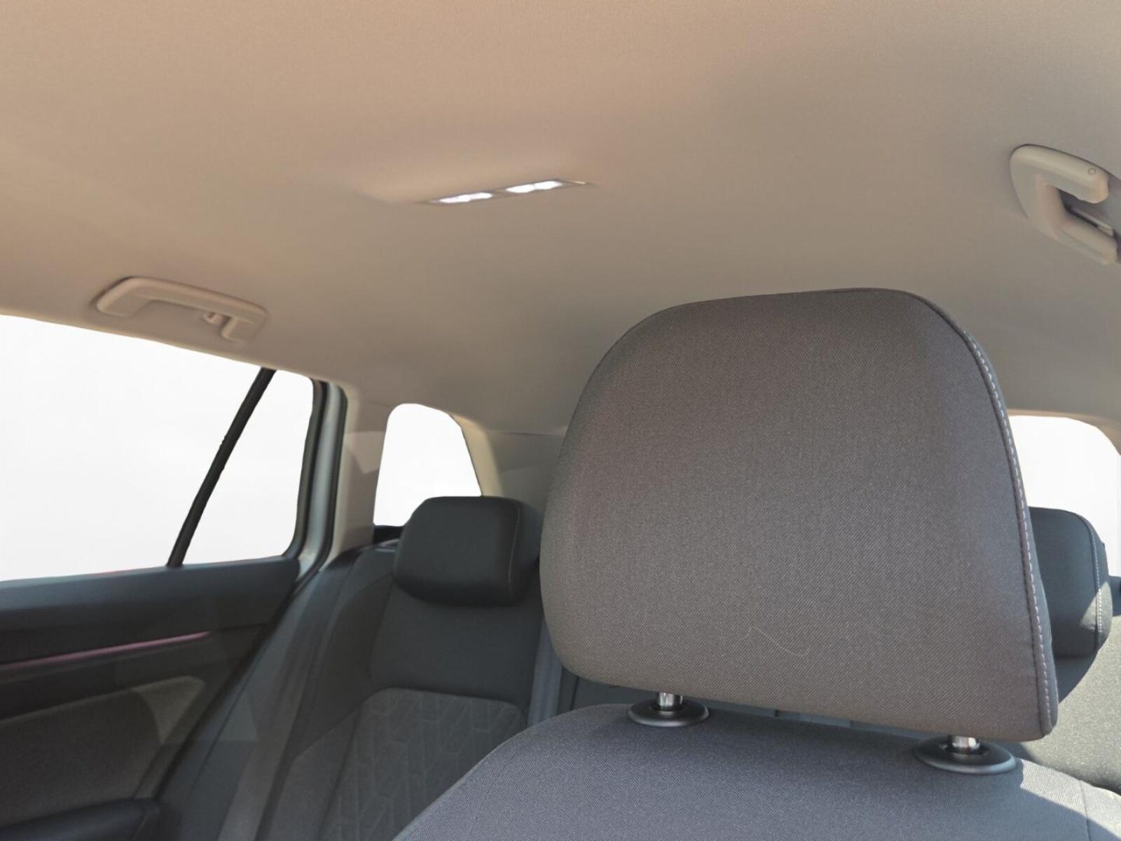 Volkswagen Golf Variant – Bild 9