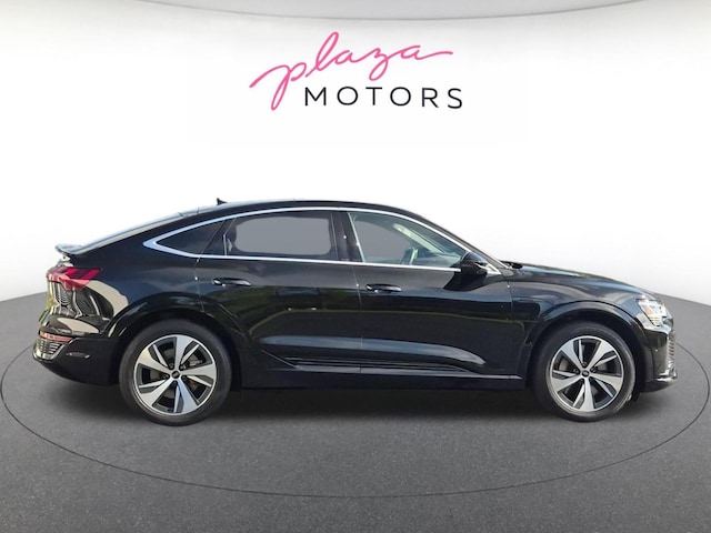 2024 Audi Q8 Sportback e-tron