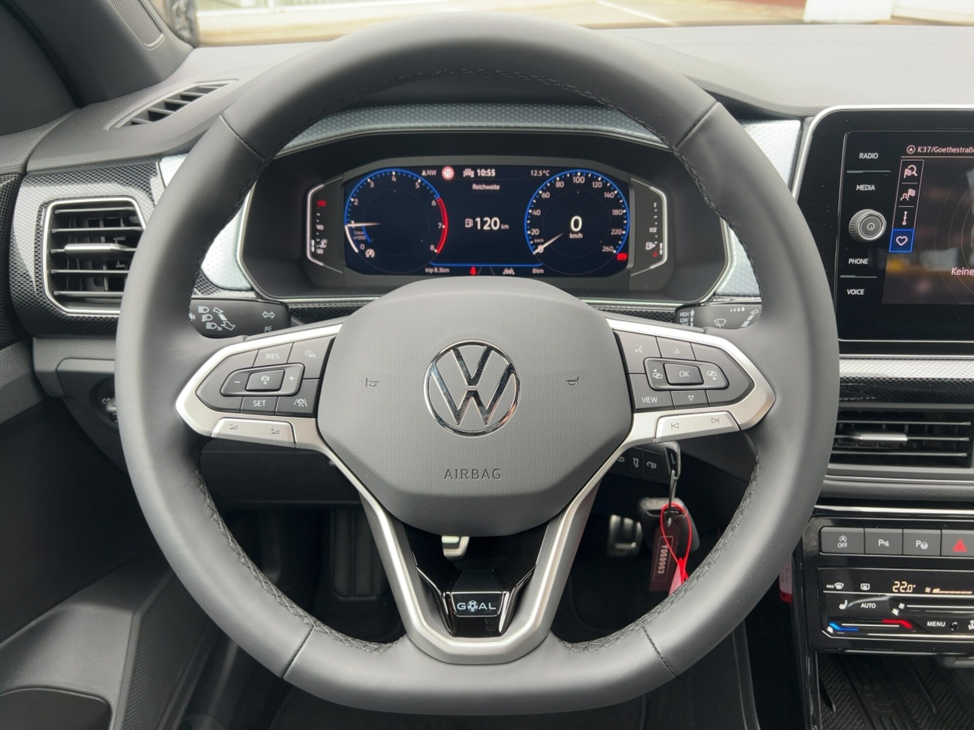 Volkswagen T-Cross Life
