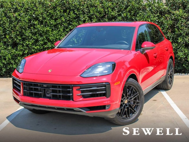 Photo of 2024 Porsche Cayenne 