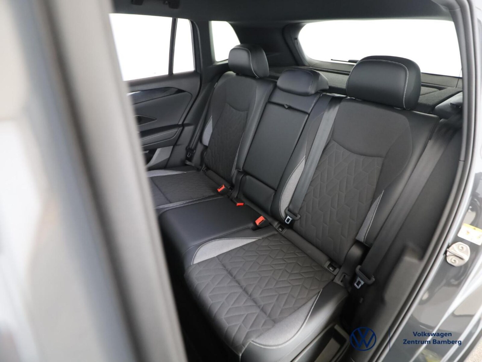 Volkswagen Tiguan – Bild 9
