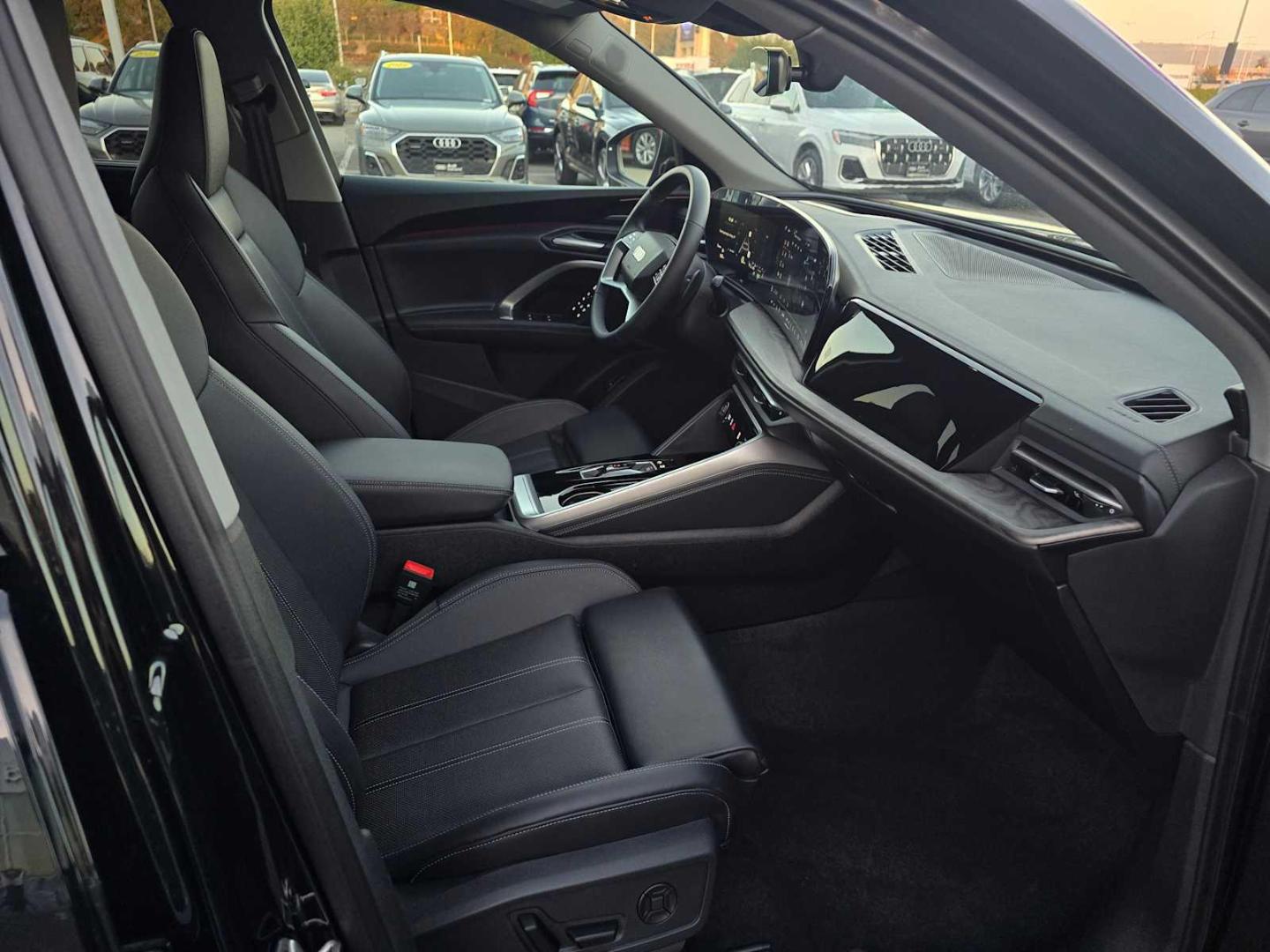 2025 Audi Q5 Premium Plus - Photo 12
