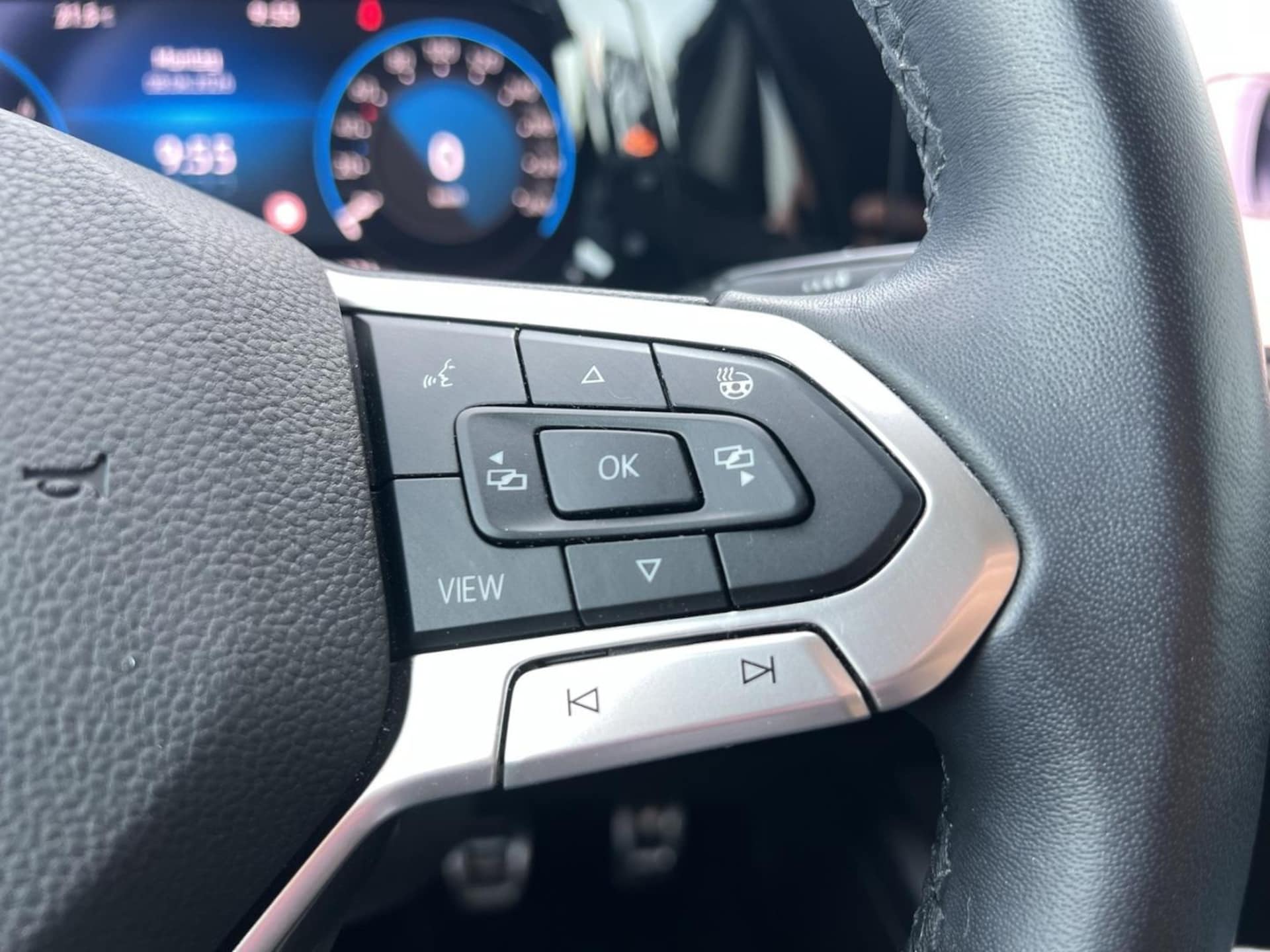 Volkswagen Golf Active