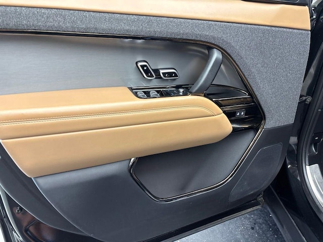 2025 Land Rover Range Rover Sport