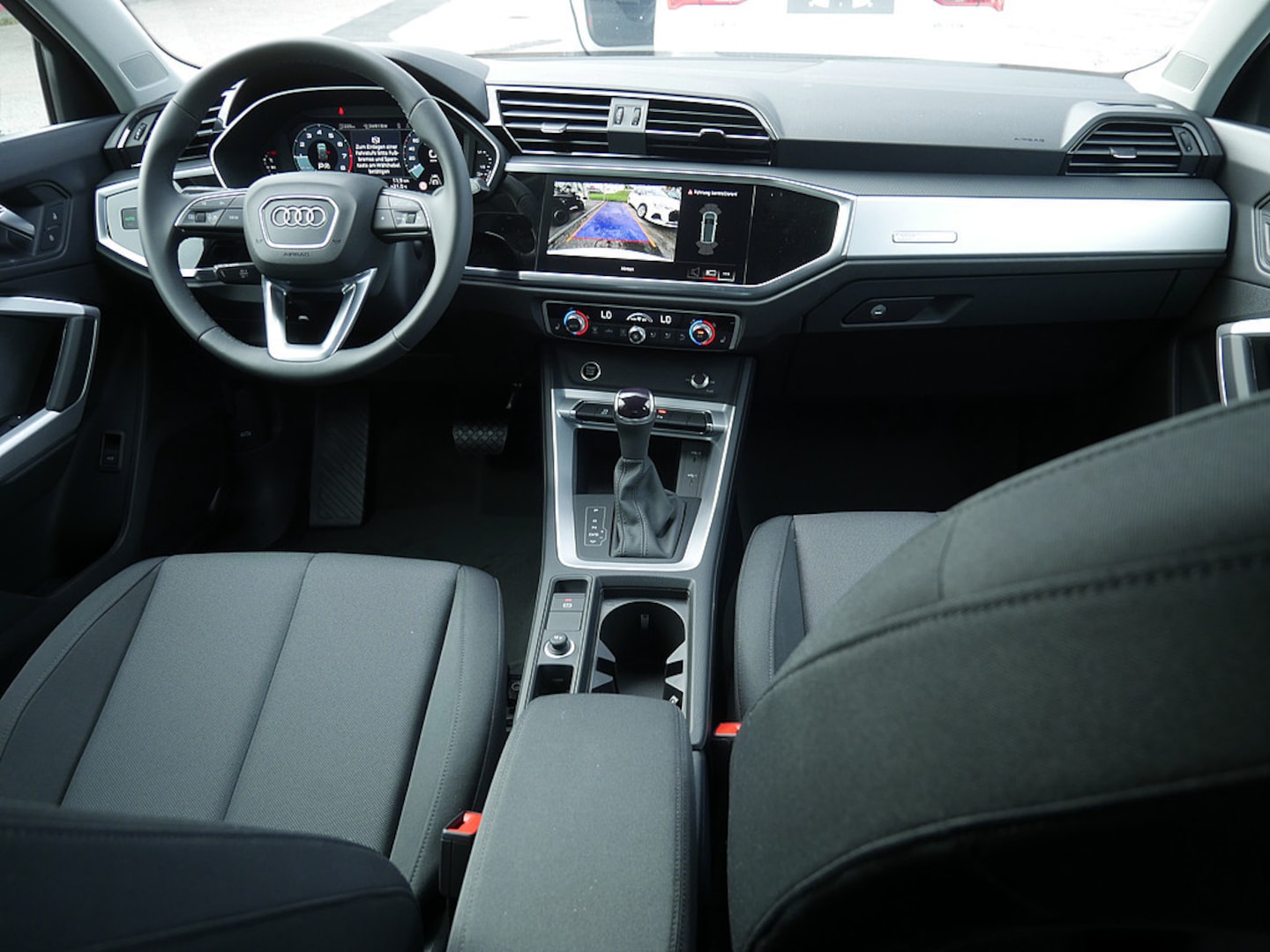 Bild über Audi Q3 TFSI 110 kW S tronic - für weitere Informationen kontaktieren Sie den Audi Partner