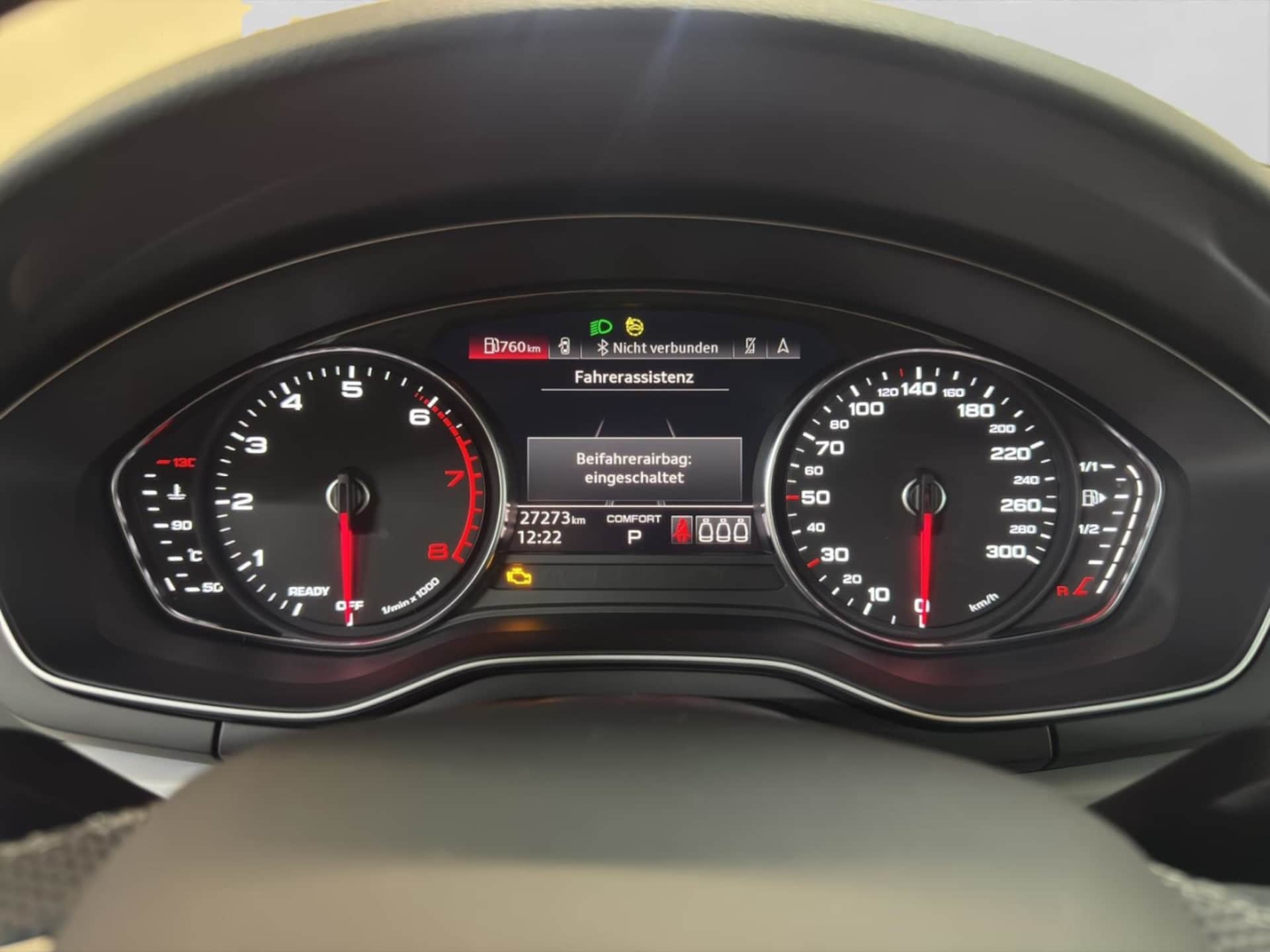 Audi A4 Avant S line