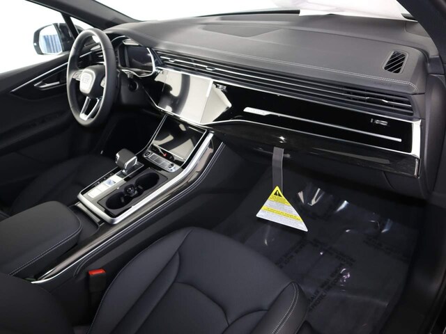 2026 Audi Q7 Premium Plus - Photo 14