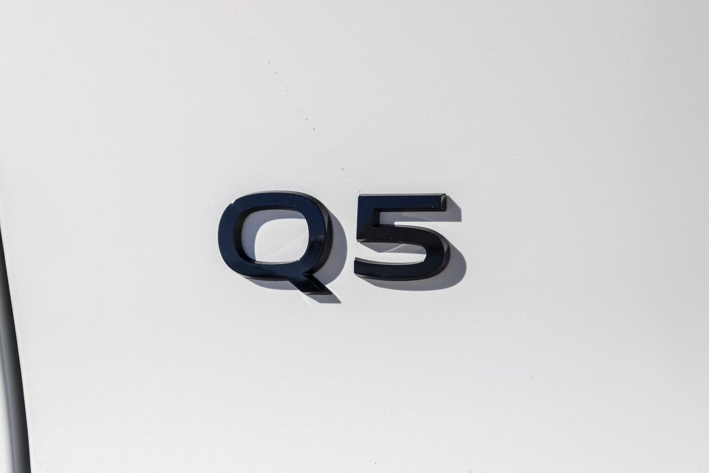 Image about Audi Q5 SUV e-hybrid quattro S tronic