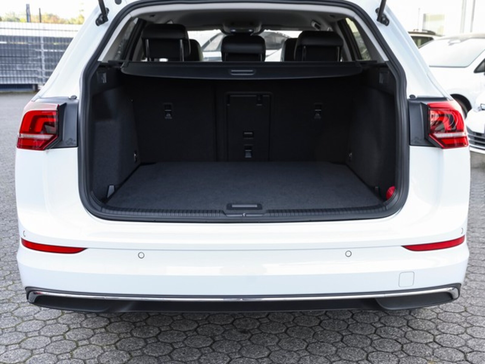 Volkswagen Golf Variant – Bild 8
