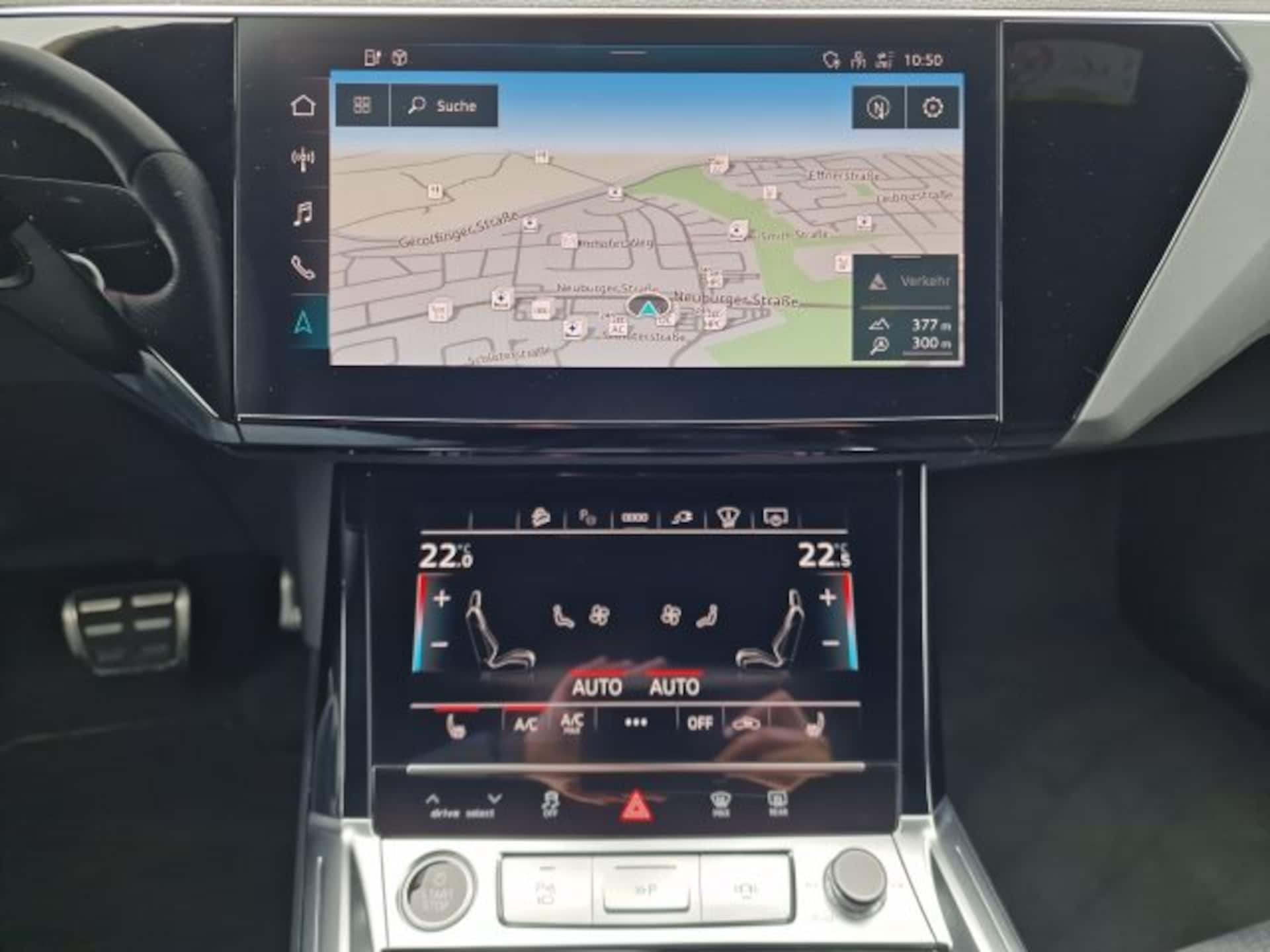Audi Q8 Sportback e-tron S line