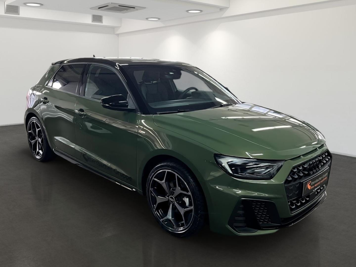 Bild über Audi A1 Sportback S line 30 TFSI S tronic - für weitere Informationen kontaktieren Sie den Audi Partner
