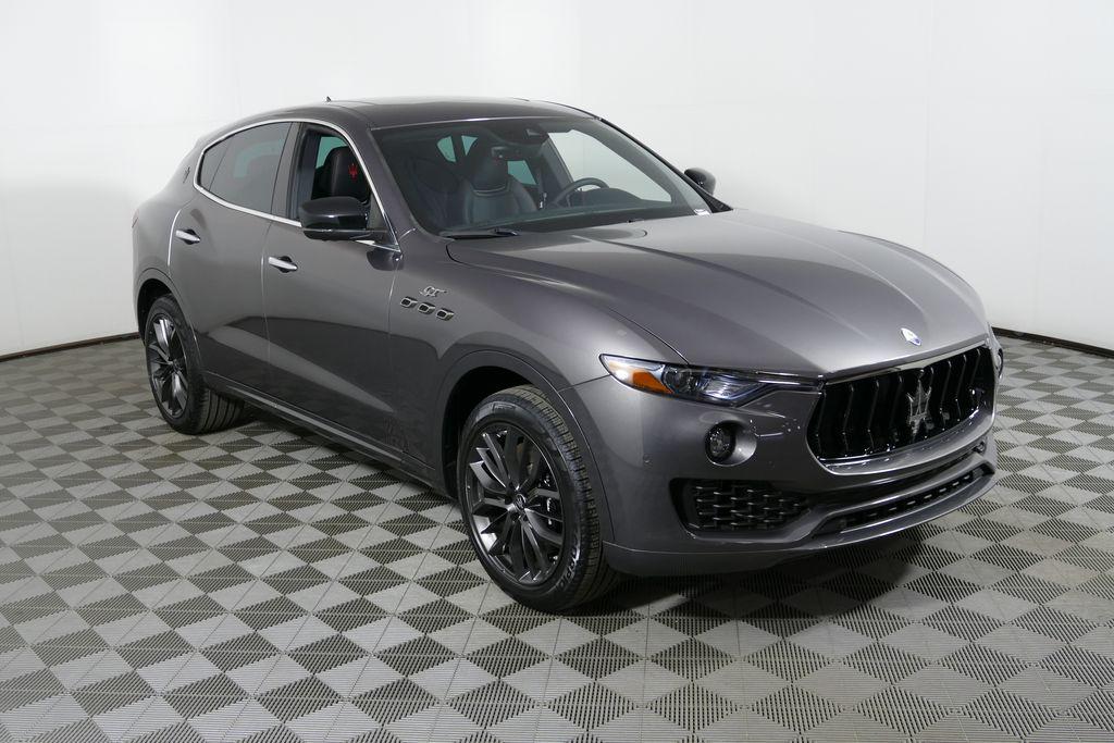 2024 Maserati Levante Modena Ultima's photo