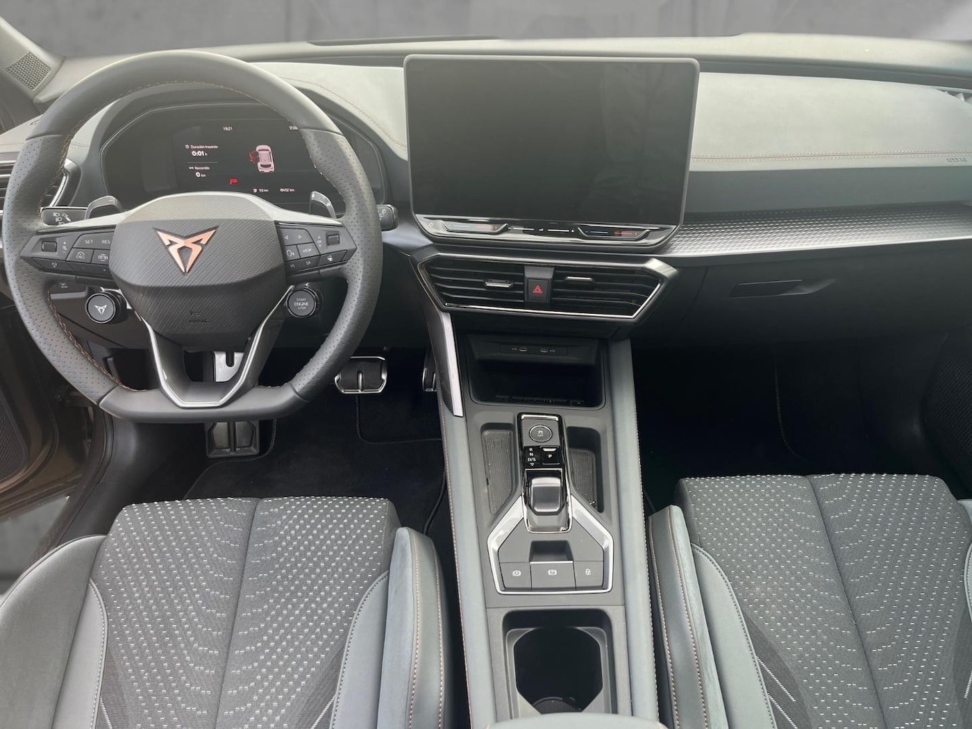 CUPRA Formentor 1.5 TSI e-Hybrid VZ DSG 200 kW (272 CV) — photo 4