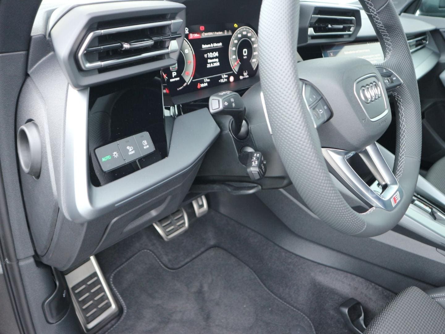 Bild über Audi A3 Sportback TFSI 110 kW S tronic - für weitere Informationen kontaktieren Sie den Audi Partner
