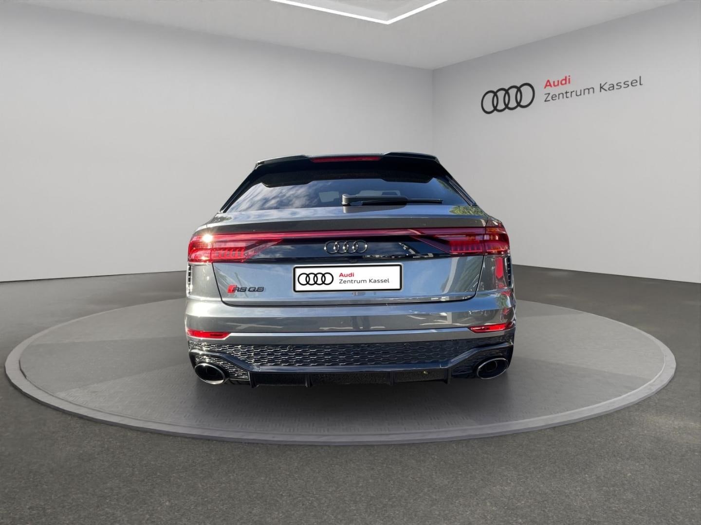 Bild über Audi RS Q8 TFSI quattro tiptronic - für weitere Informationen kontaktieren Sie den Audi Partner
