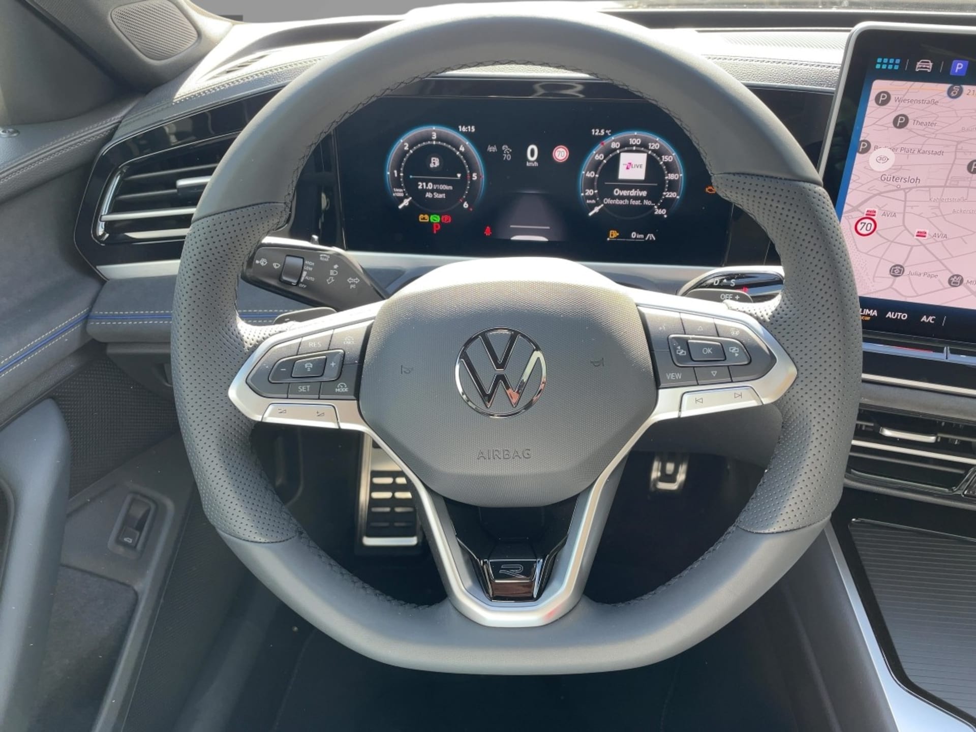 Volkswagen Passat R-Line