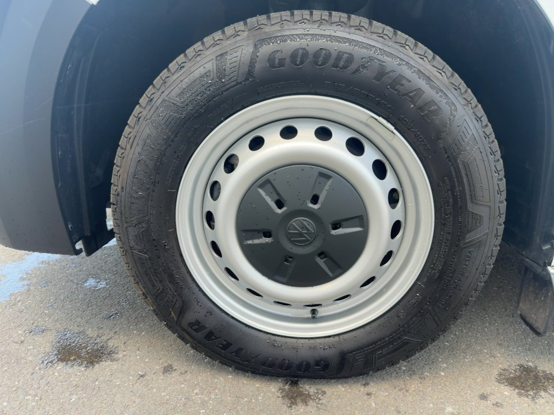 Volkswagen Transporter Kasten kurzer Radstand