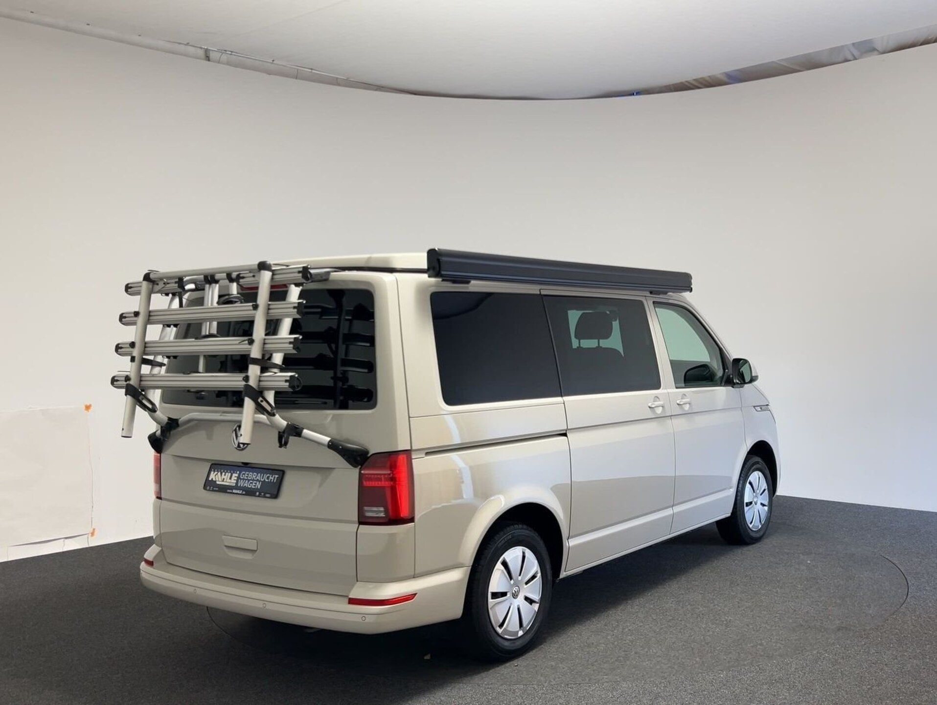 Volkswagen T6.1 Transporter Kasten kurzer Radstand