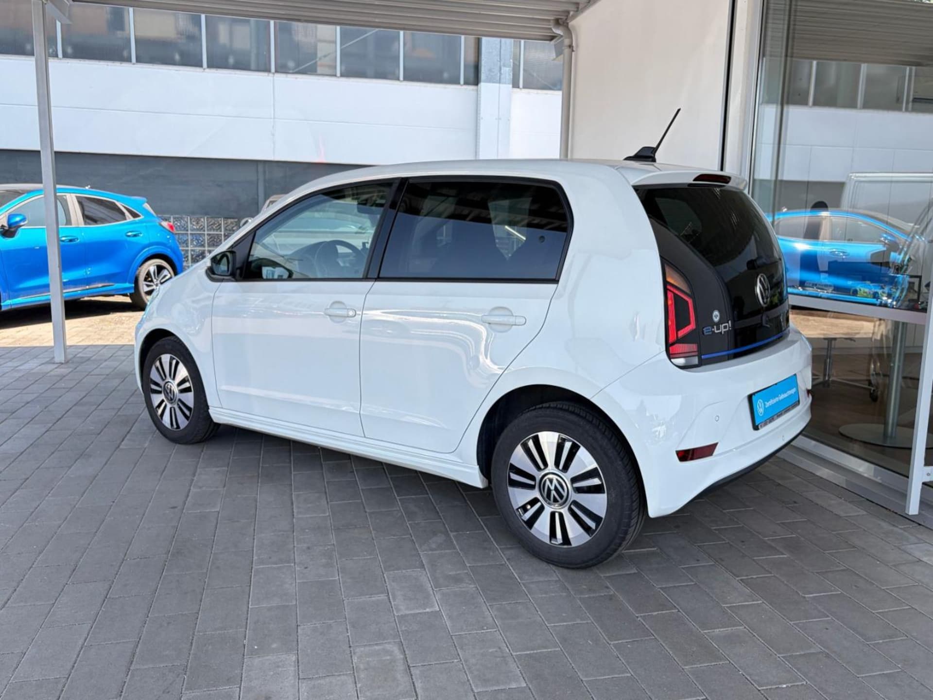 Volkswagen e-up! Style "Plus"