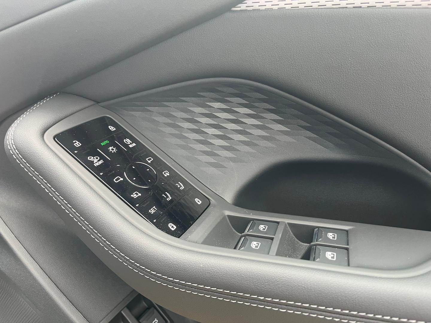 Image about Audi A5 Sedan TFSI e e-hybrid quattro 270 kW S tronic