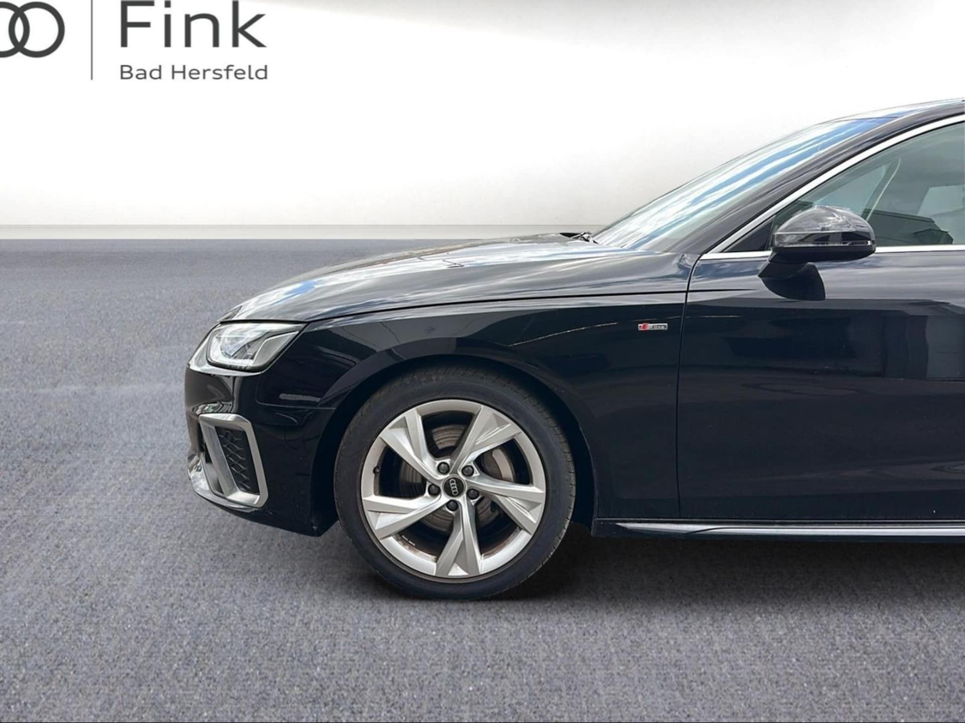 Audi A4 Avant S line