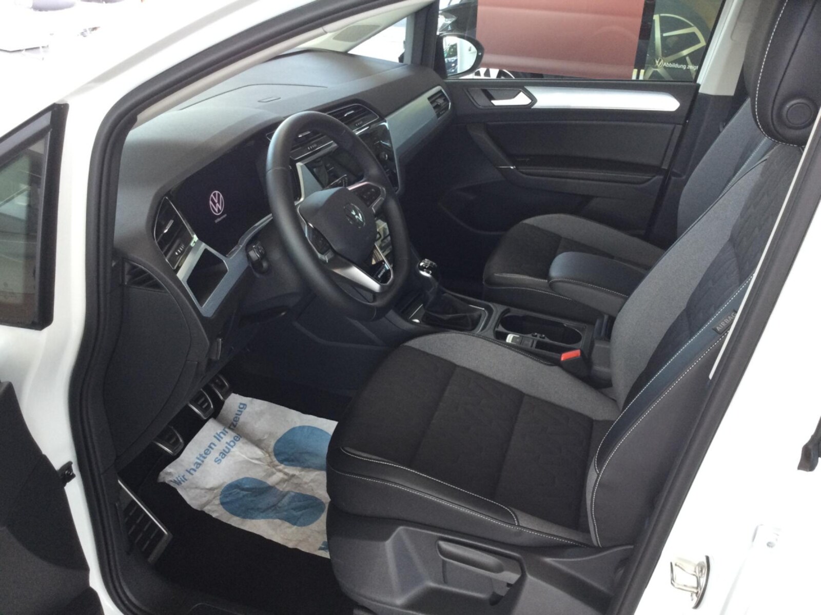 Volkswagen Touran – Bild 10