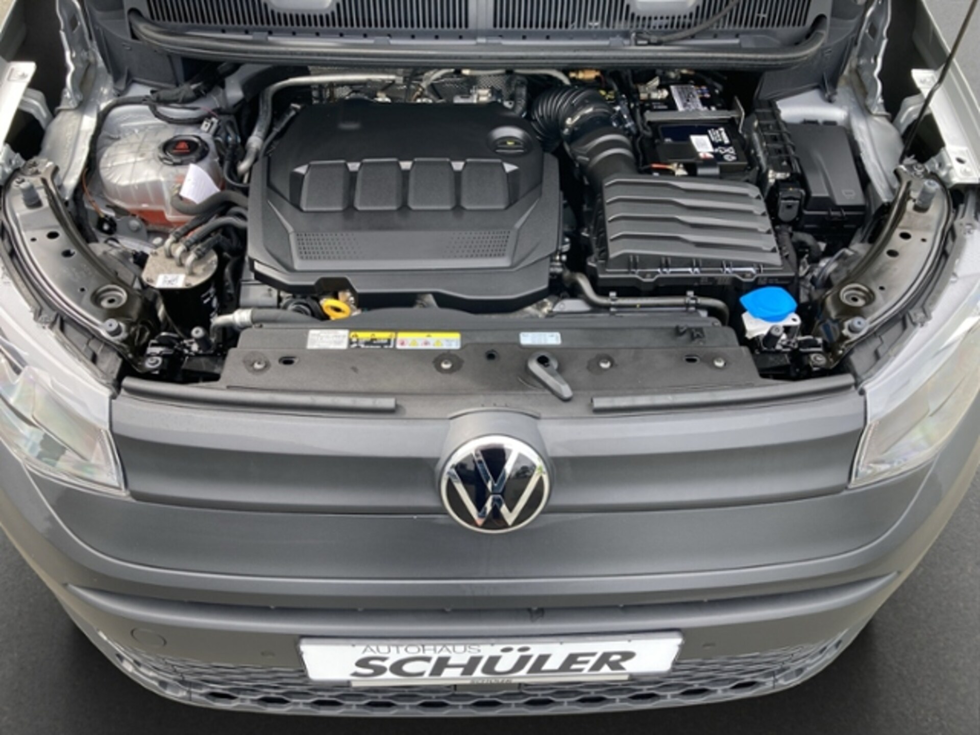Volkswagen Caddy Basis-Modell