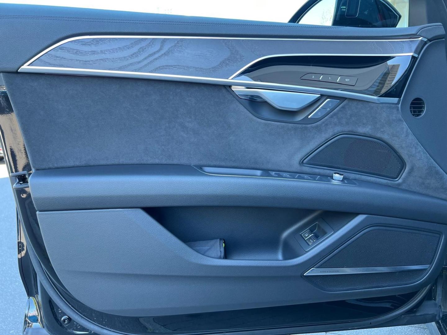 Image about Audi A8 L TFSI e 60 TFSI e quattro tiptronic