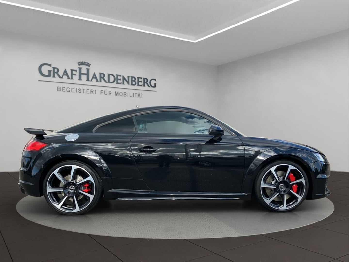 Bild über Audi TT RS Coupé TFSI quattro S tronic - für weitere Informationen kontaktieren Sie den Audi Partner