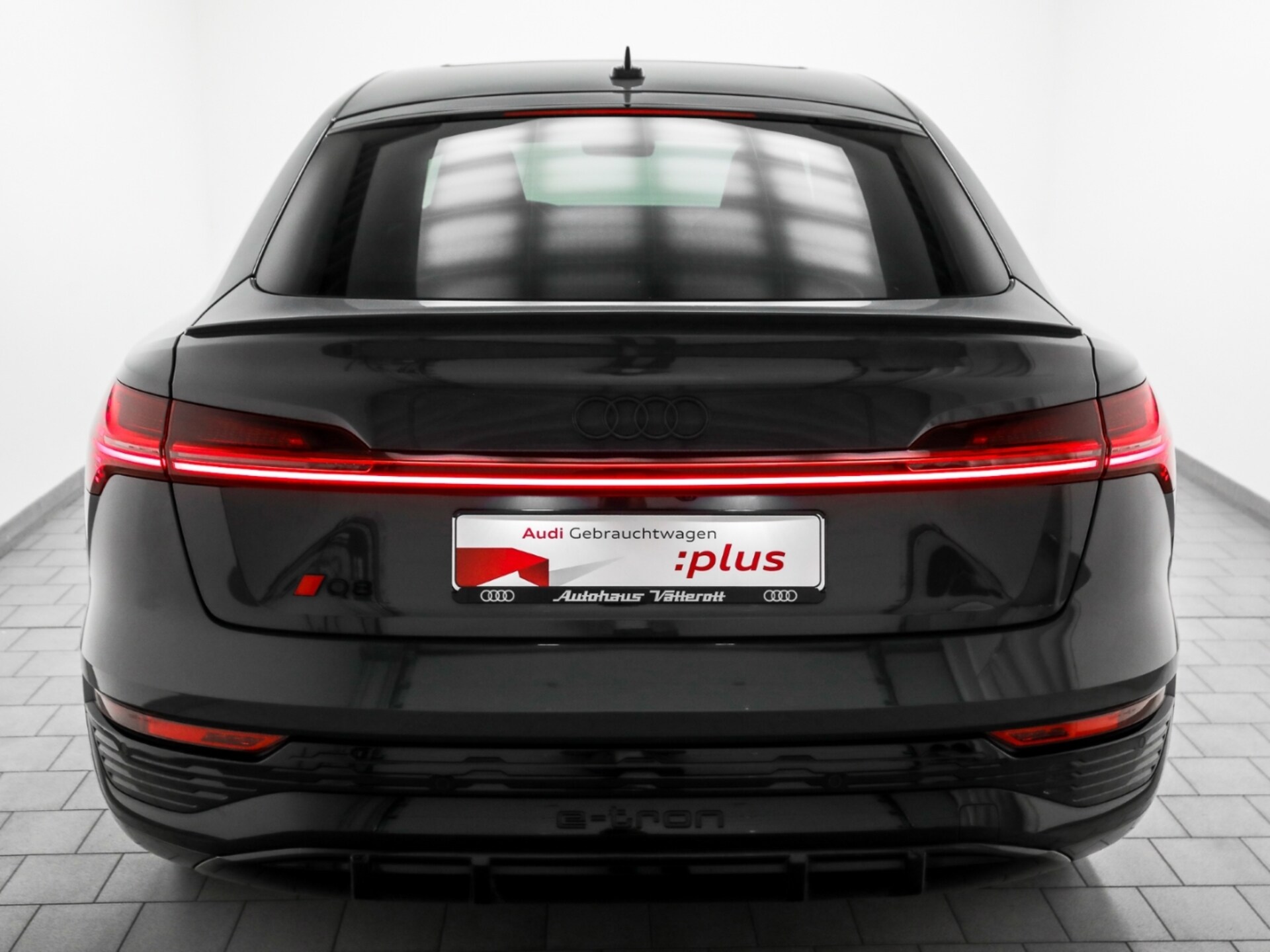 Audi Q8 Sportback e-tron S line