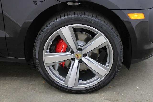 2025 Porsche Macan S - Photo 16