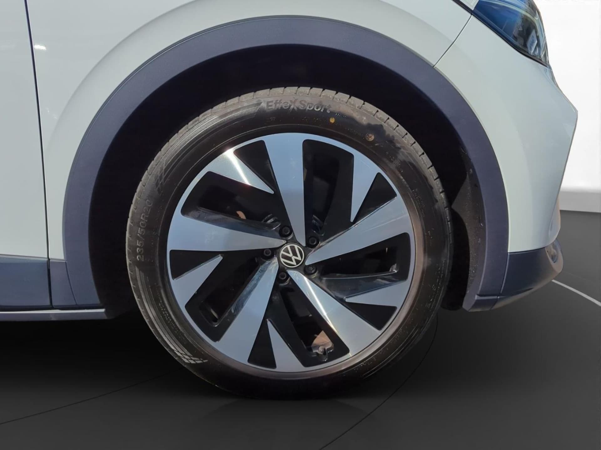 Volkswagen ID.4 1st