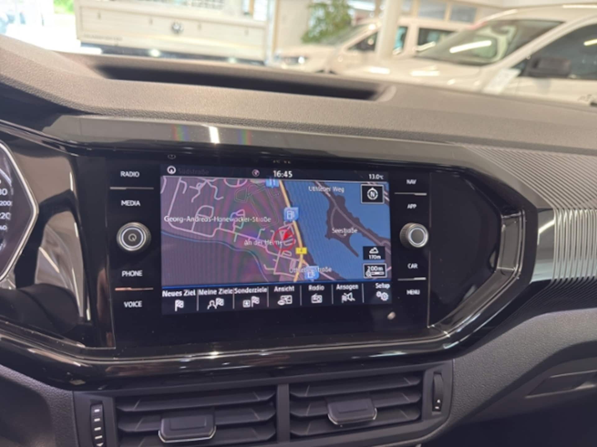 Volkswagen T-Cross Style