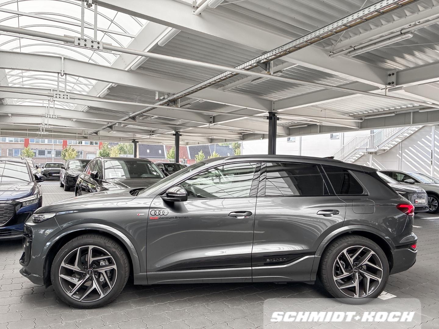 Bild über Audi Q6 SUV e-tron S line business e-tron performance 225 kW - für weitere Informationen kontaktieren Sie den Audi Partner