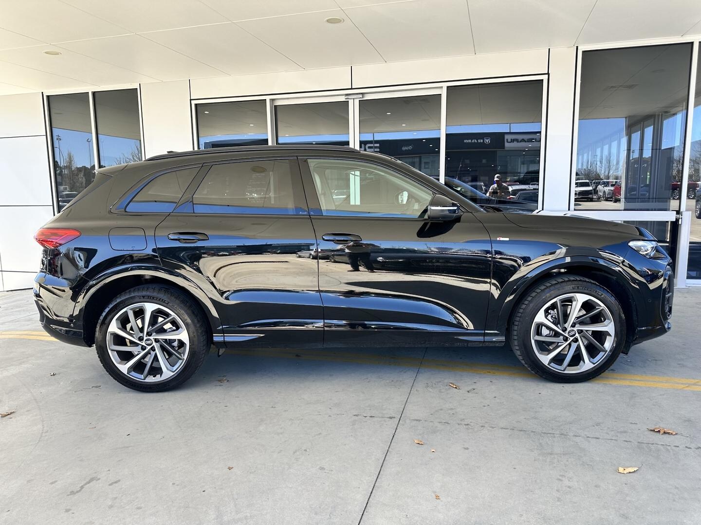 Image about Audi Q5 SUV TFSI 150 kW